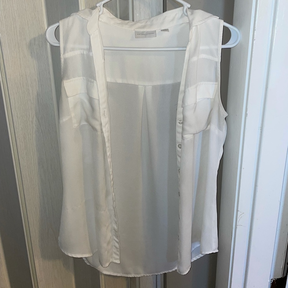 White short sleeve button up shirt from New York and Company size small